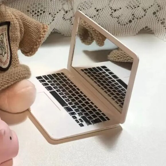 Cute Cosmetic Makeup Mirror Mini Laptop Style Mirror with Keyboard Design - Picture 5 of 10